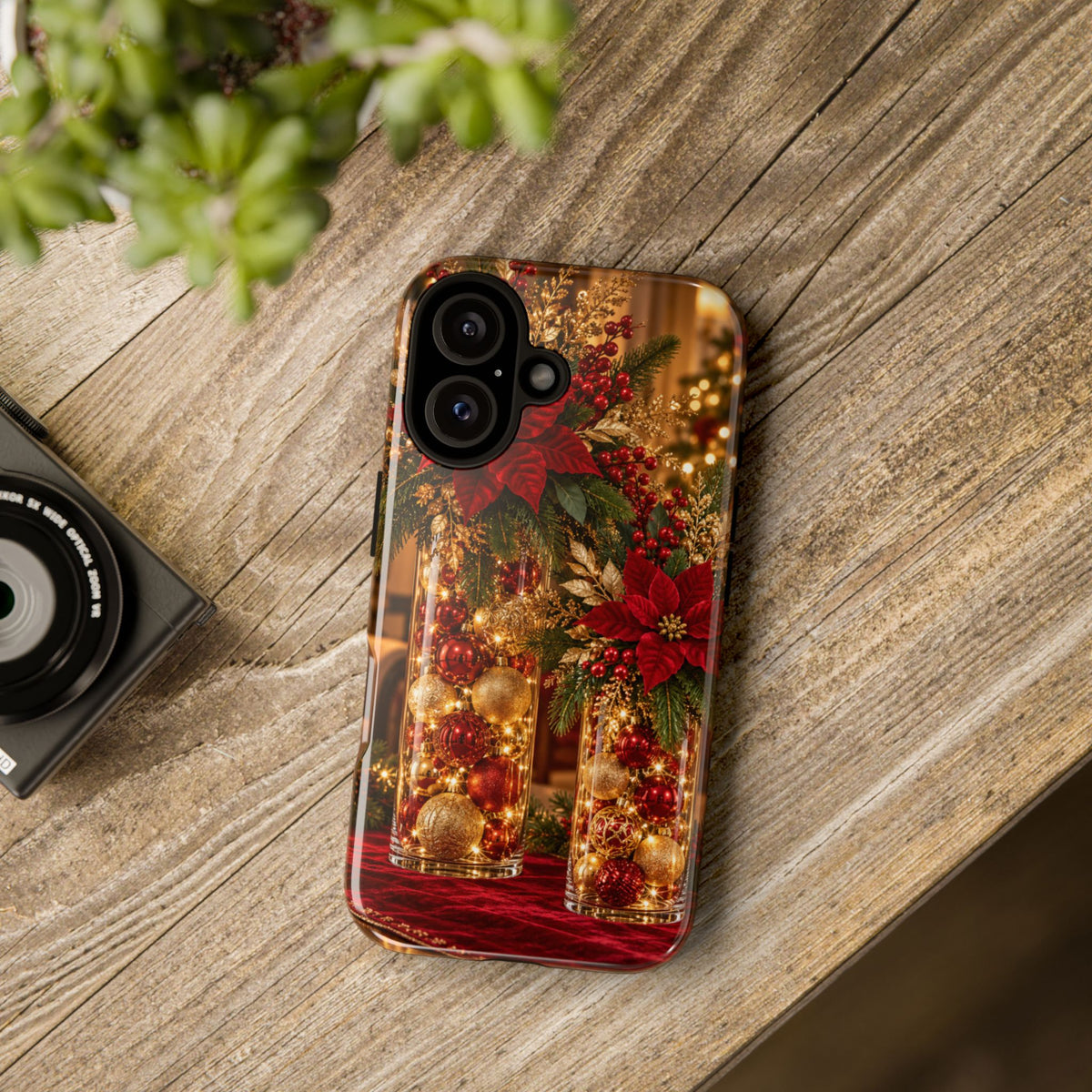 Magnetica – Red & Gold Christmas Glow Phone Case