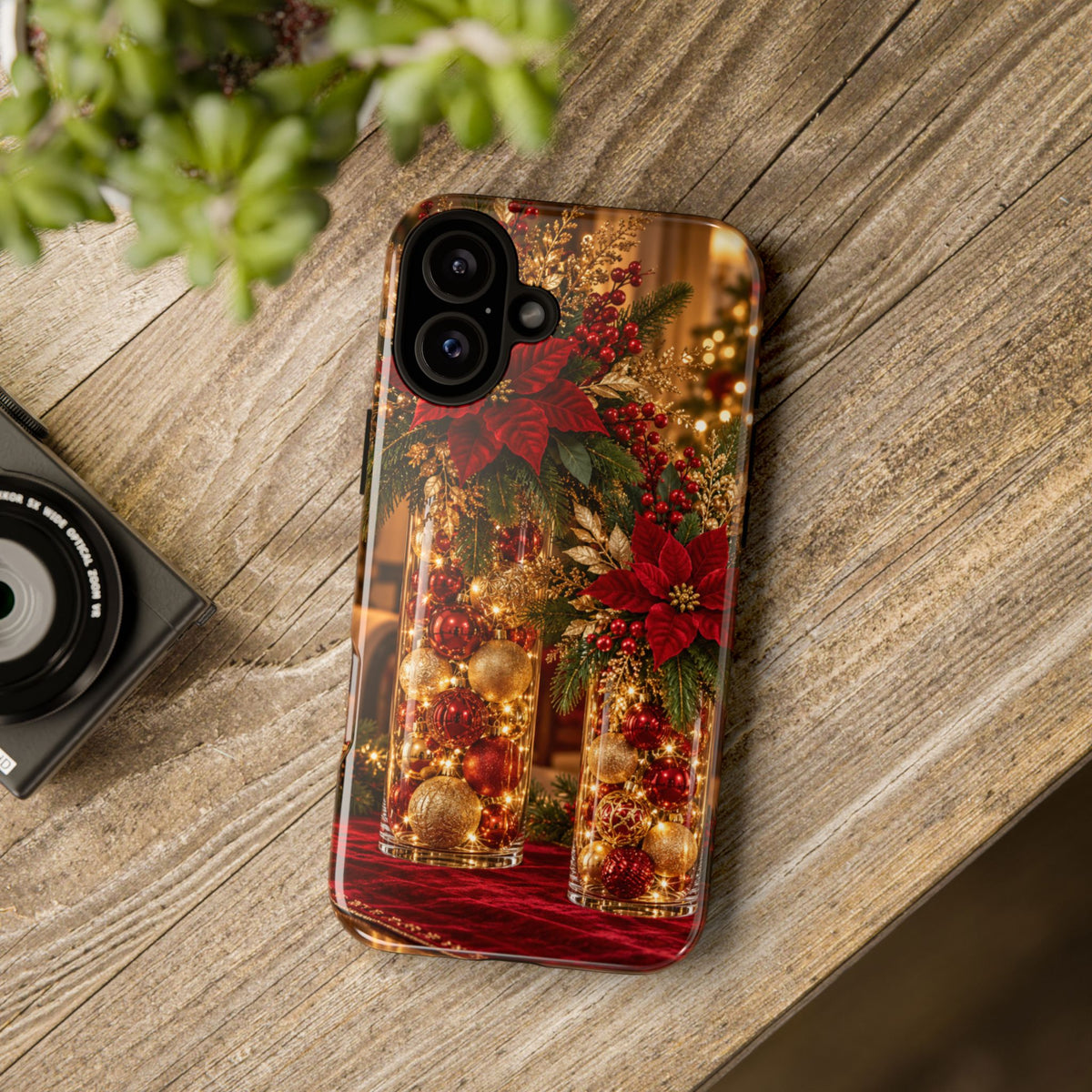Magnetica – Red & Gold Christmas Glow Phone Case